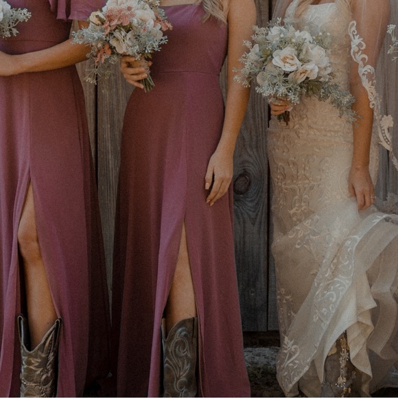 DRESS FOR SELL - Picture 2 of 4